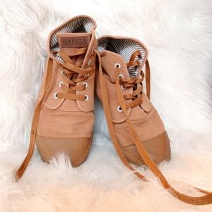 BANGS brown/tan hightop shoes